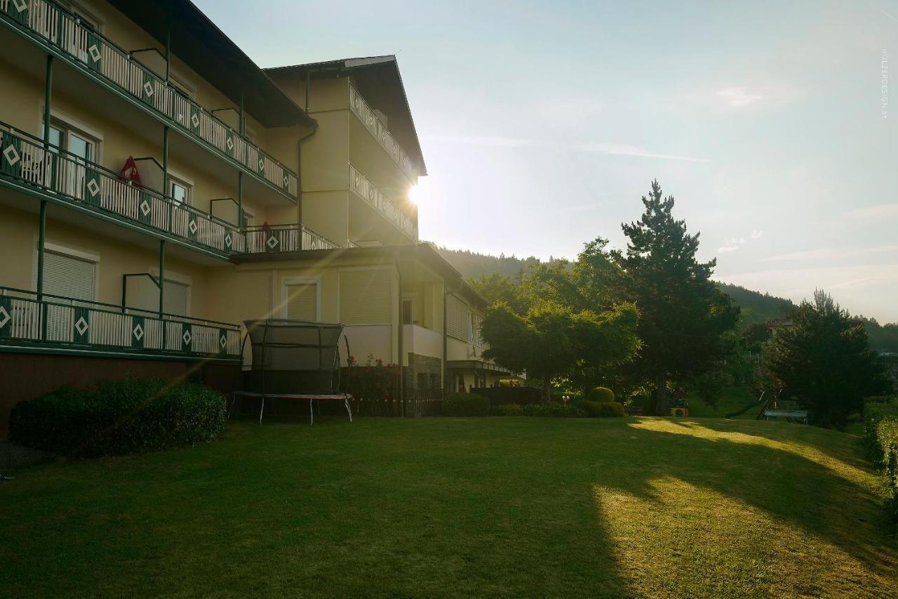 Appartementhotel Karawankenblick Pörtschach am Wörthersee Eksteriør bilde